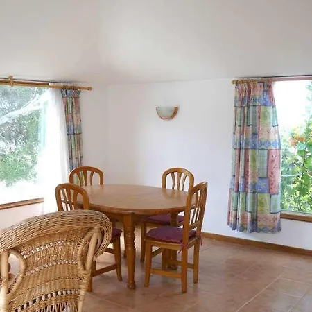 Edenita A Vakantiehuis